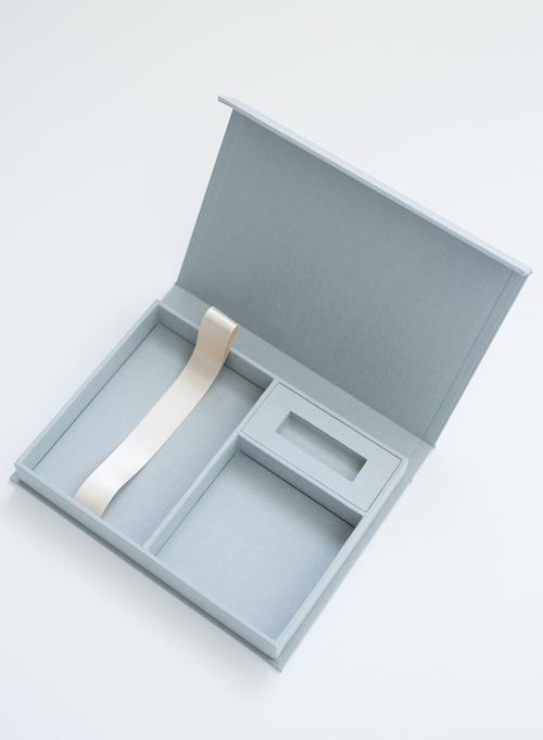 giftBoxSign5.jpg-image